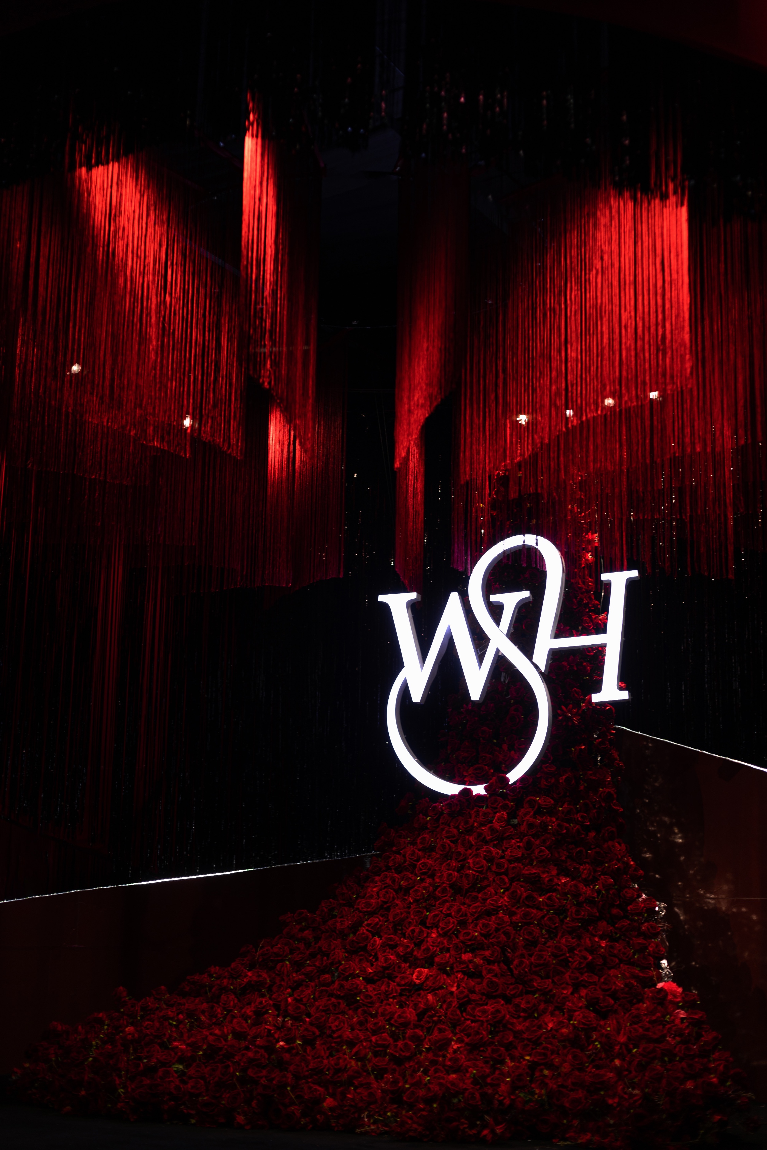 Black & Red Feast gallery 02