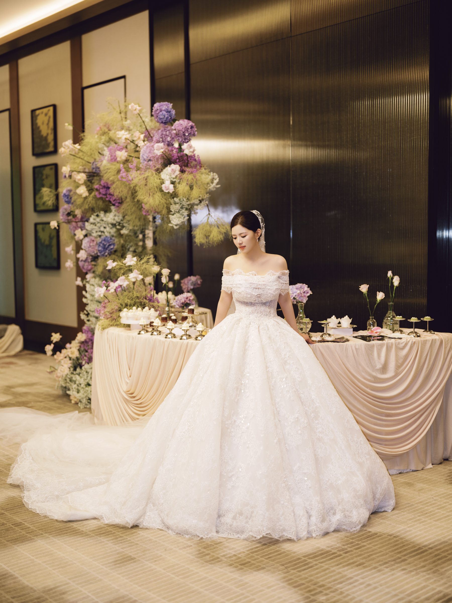 French Romance in Purple & Champagne gallery 03